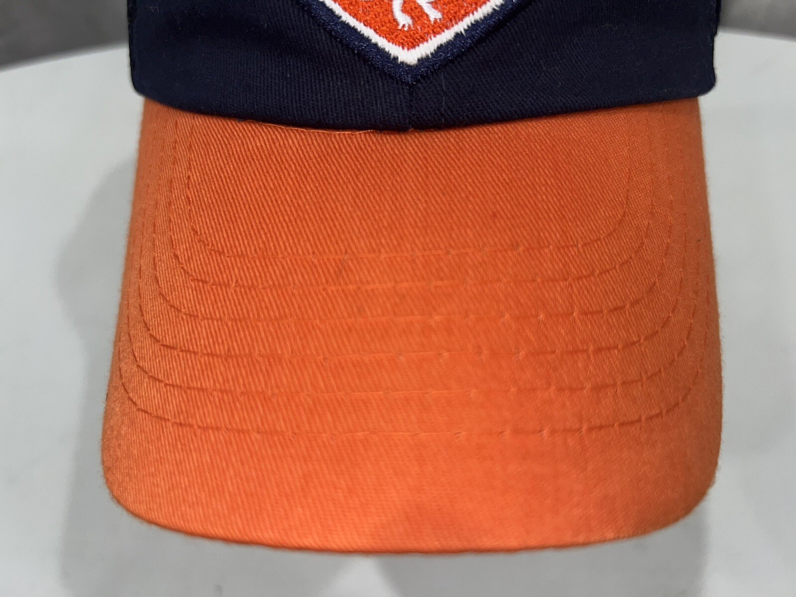 FC (Soccer)Cincinnati w Lion Patch Hat Cap Snapback Navy Mesh Orange Bill EUC