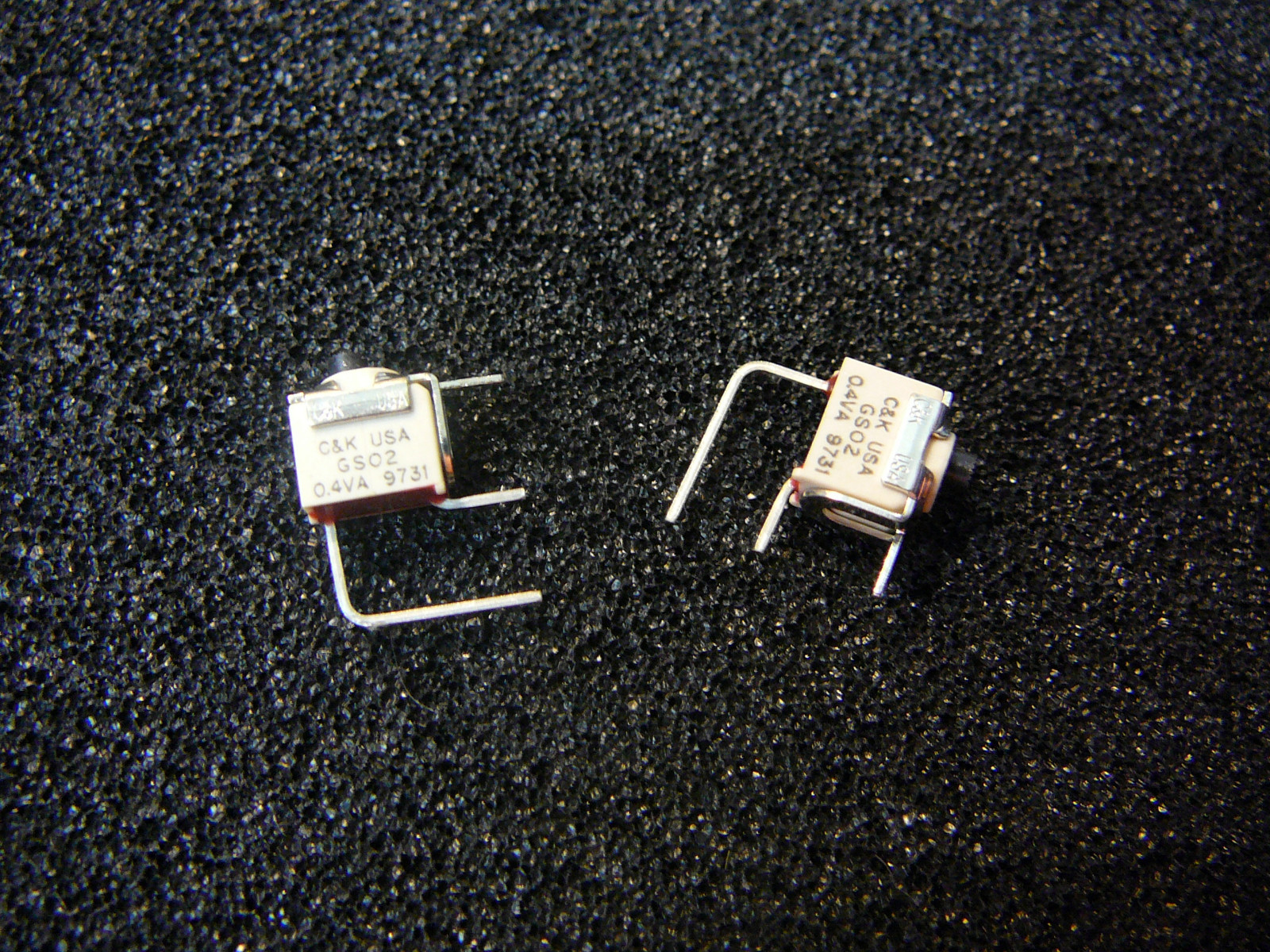C&K GS02MAVKE Ultra-Miniature Slide Switch Black Cap SPST  **NEW** 5/PKG