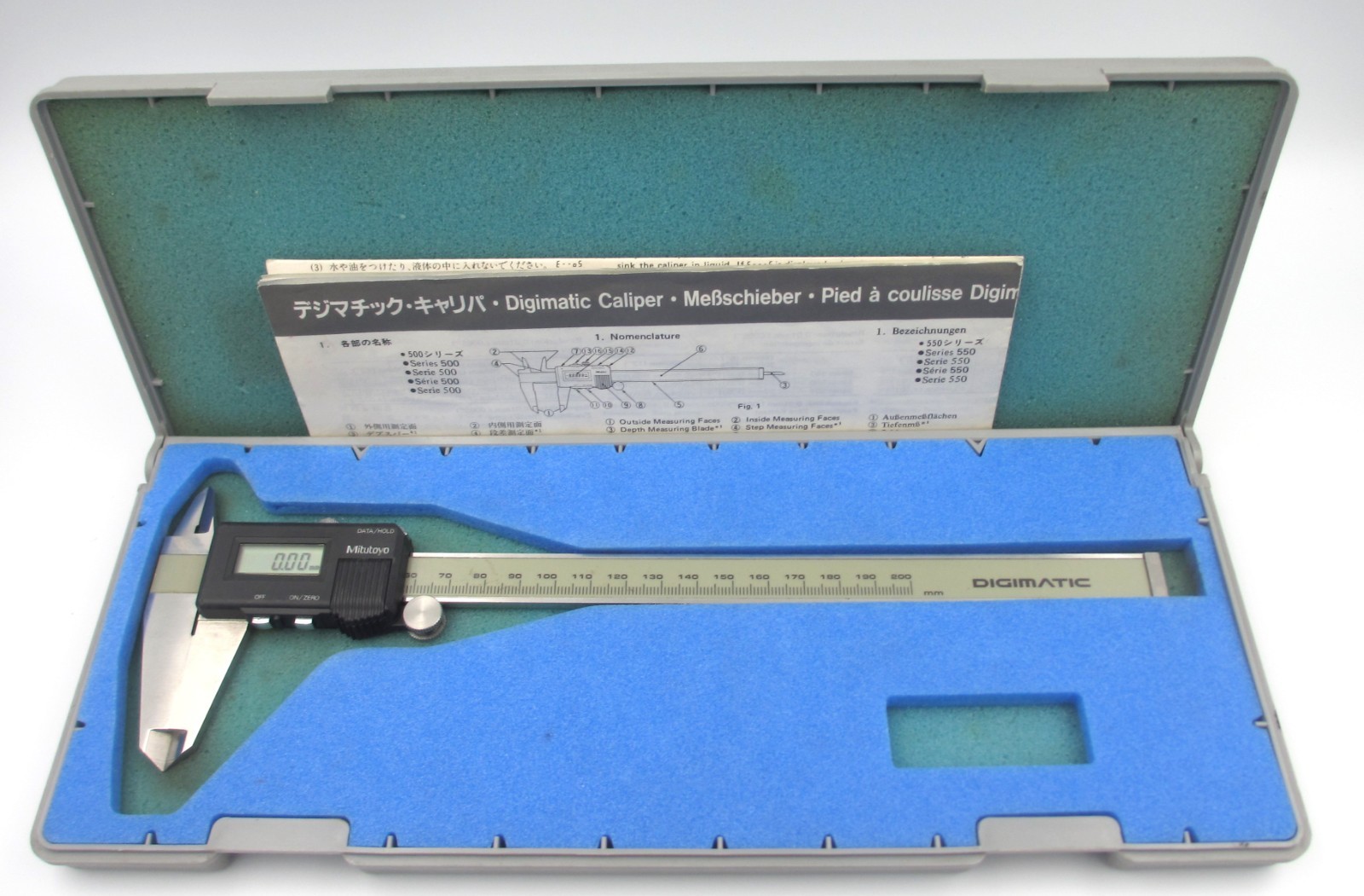Mitutoyo 500-302 CD-20 Digital Caliper 0-200mm 8in Japan High Accuracy Tool Pros