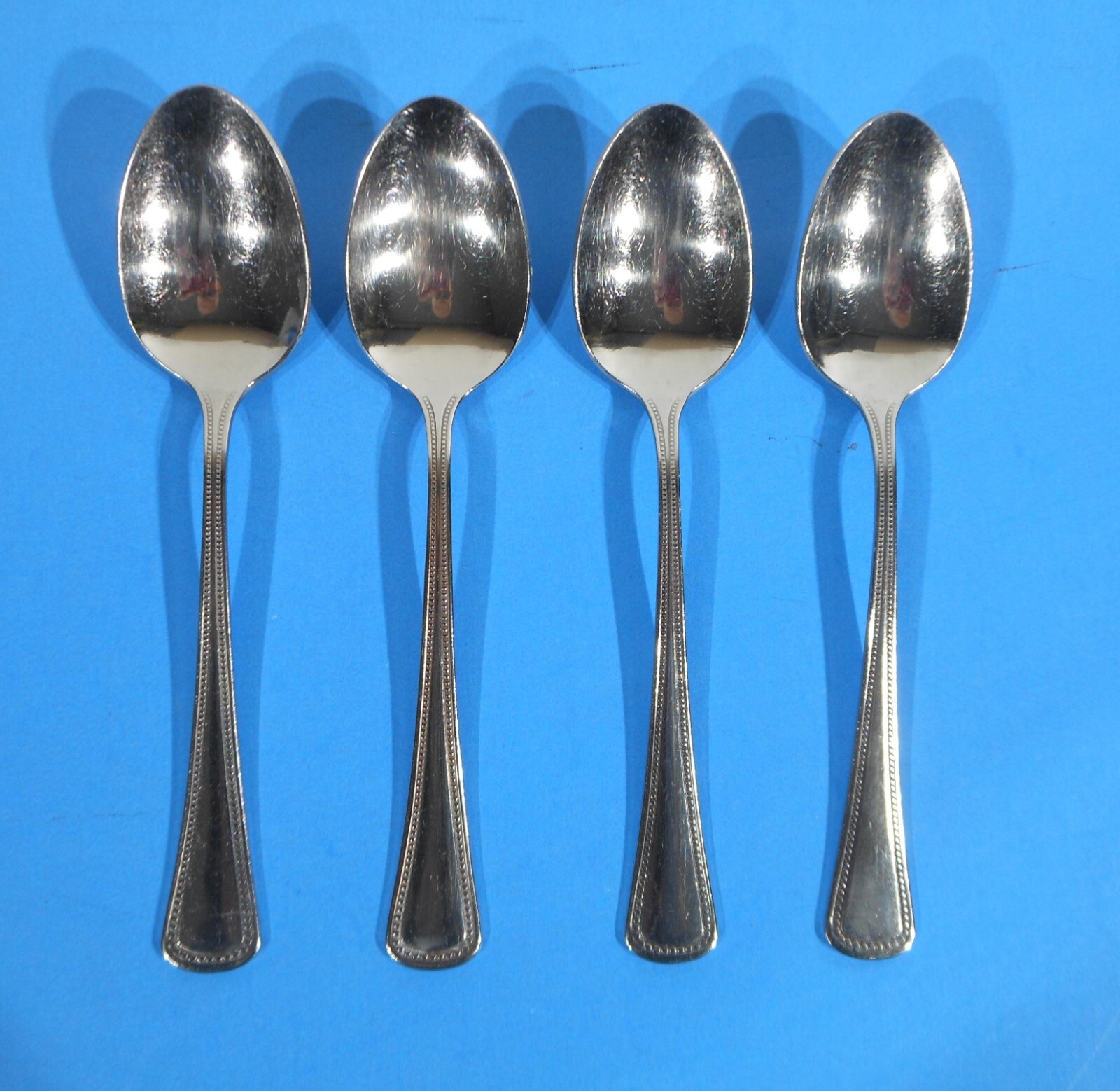 4 ONEIDA LTD 1881 ROGERS NEEDLEPOINT/BEADED ARTISTRY SS TEASPOONS 6-1/4" VGC A