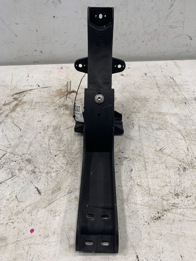 2015 Freightliner Cascadia Cab Extension Bracket (778-10307)
