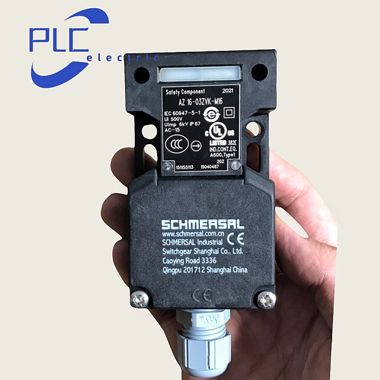 SCHMERSRL 1PCS NEW AZ16-03ZVK-M16 4A 230 VAC Safety Door Switch Free Logistics