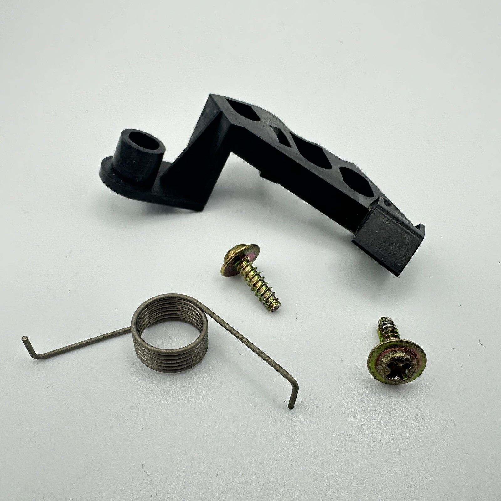 OEM Nintendo Gamecube Hinge Latch Replacement Hardware Kit Open DOL 101 001