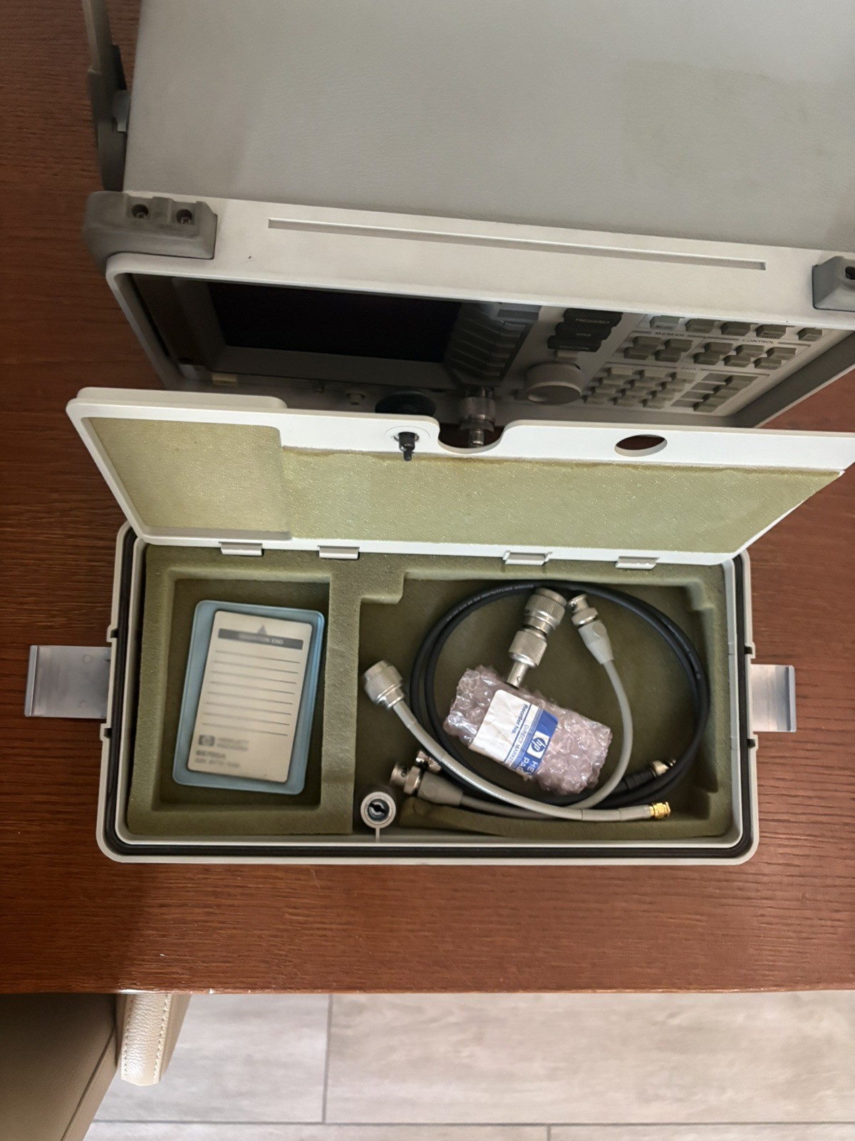 HP 8593A Spectrum Analyzer - OPT 021 - Professional Spectrum Analyzer