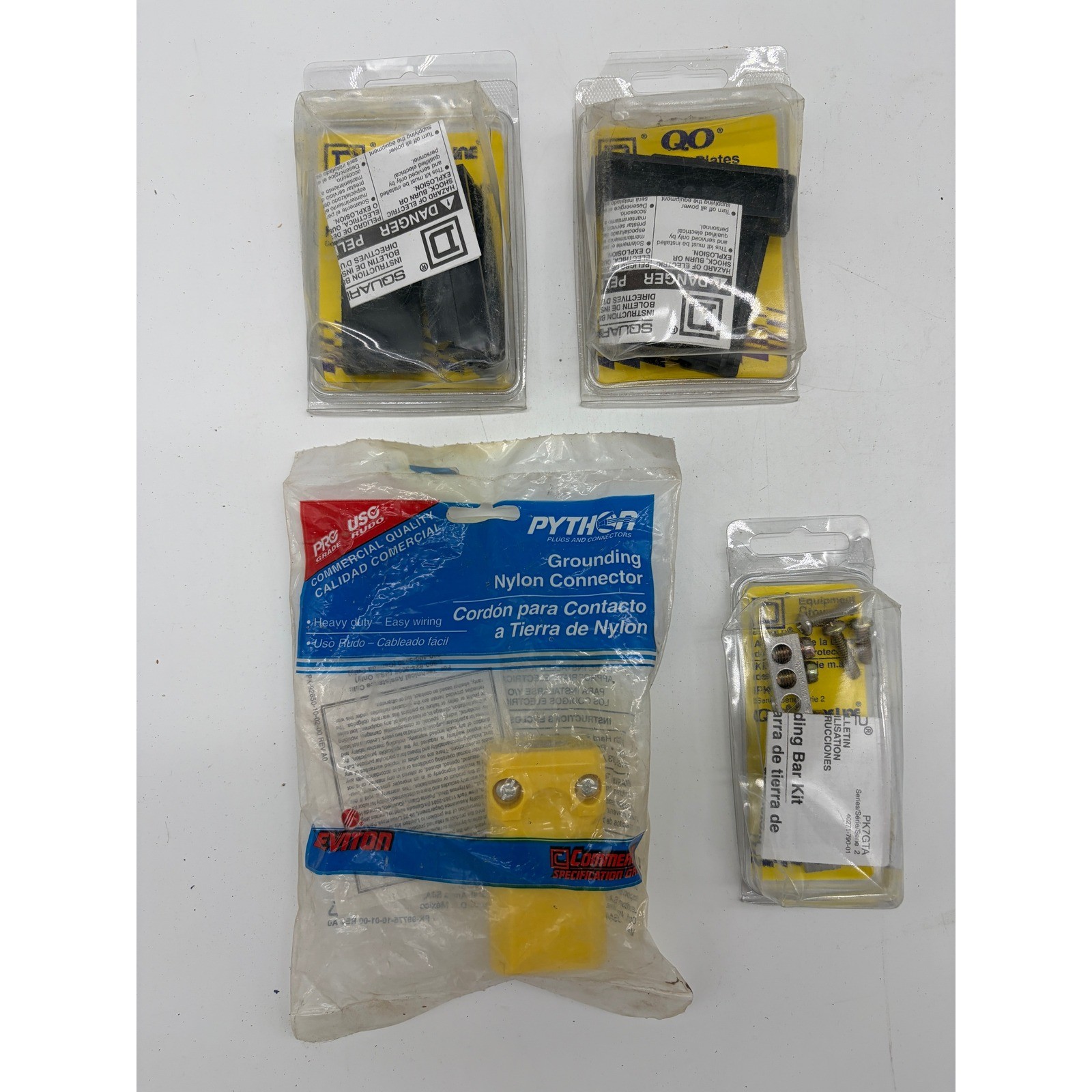 Lot of 4 Square D Filler Plates Grounding Bar & Leviton Python Connector 15A