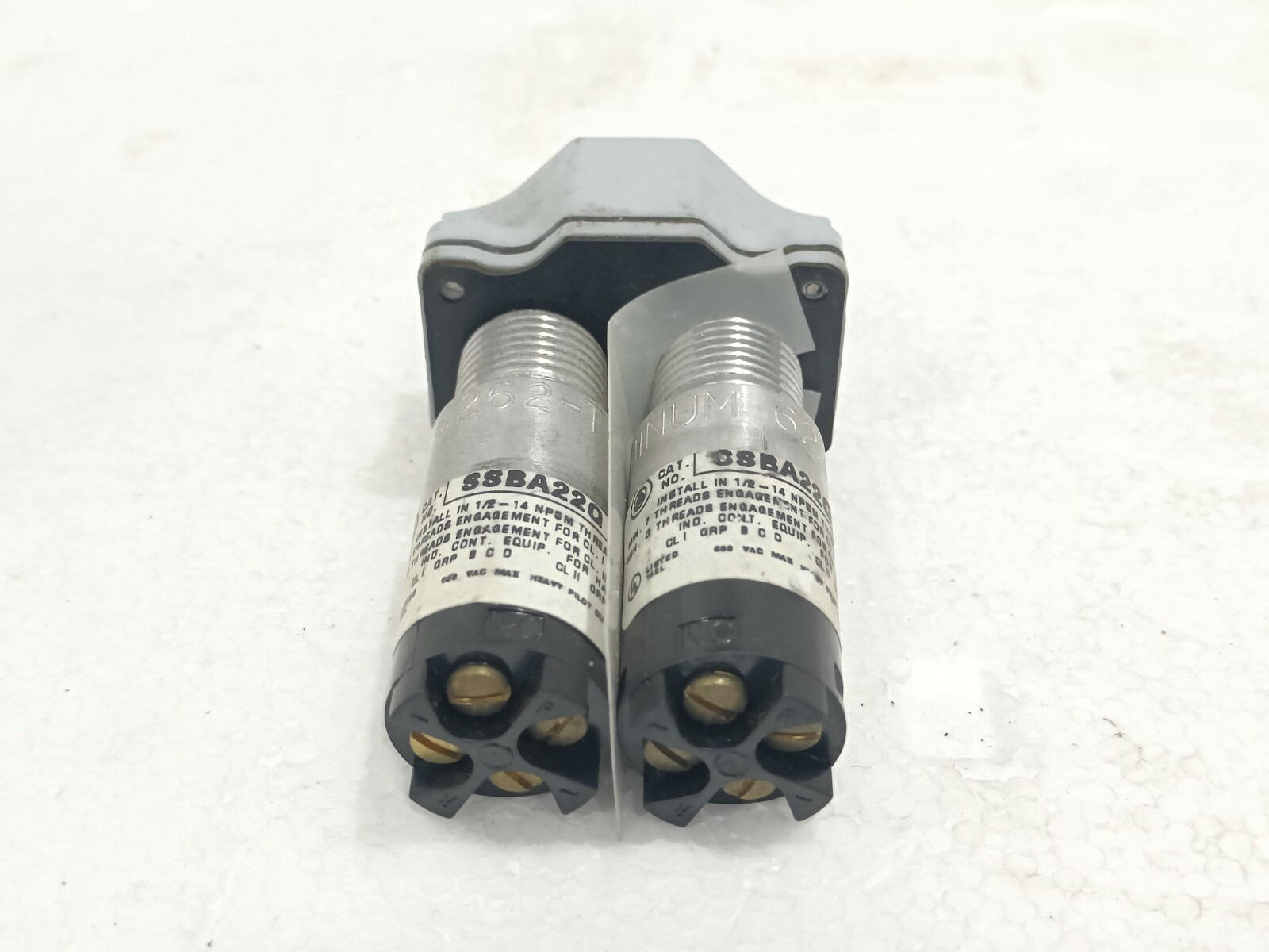APPLETON SSBA22Q Selector Switch 2 Position Type SSA