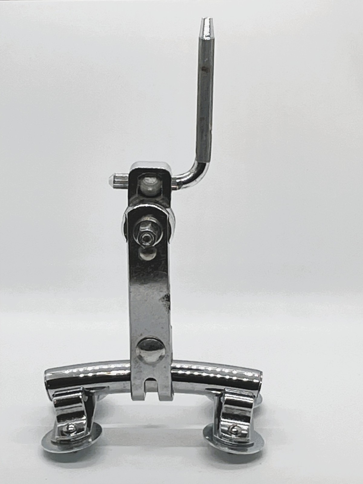 Ludwig Vintage 60s #782-1 "Ratcheted Teeth" Rail Consolette Script Logo LRC-704