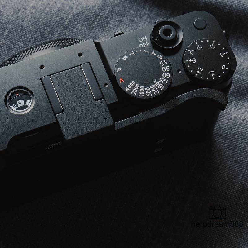 New Hot Shoe Thumb Up Grip For Fujifilm XE5 X-E5 Camera Support Aluminum Handle