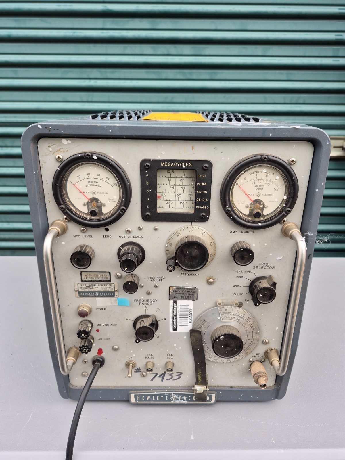 HP Hewlett Packard 608C VHF Signal Generator Tested