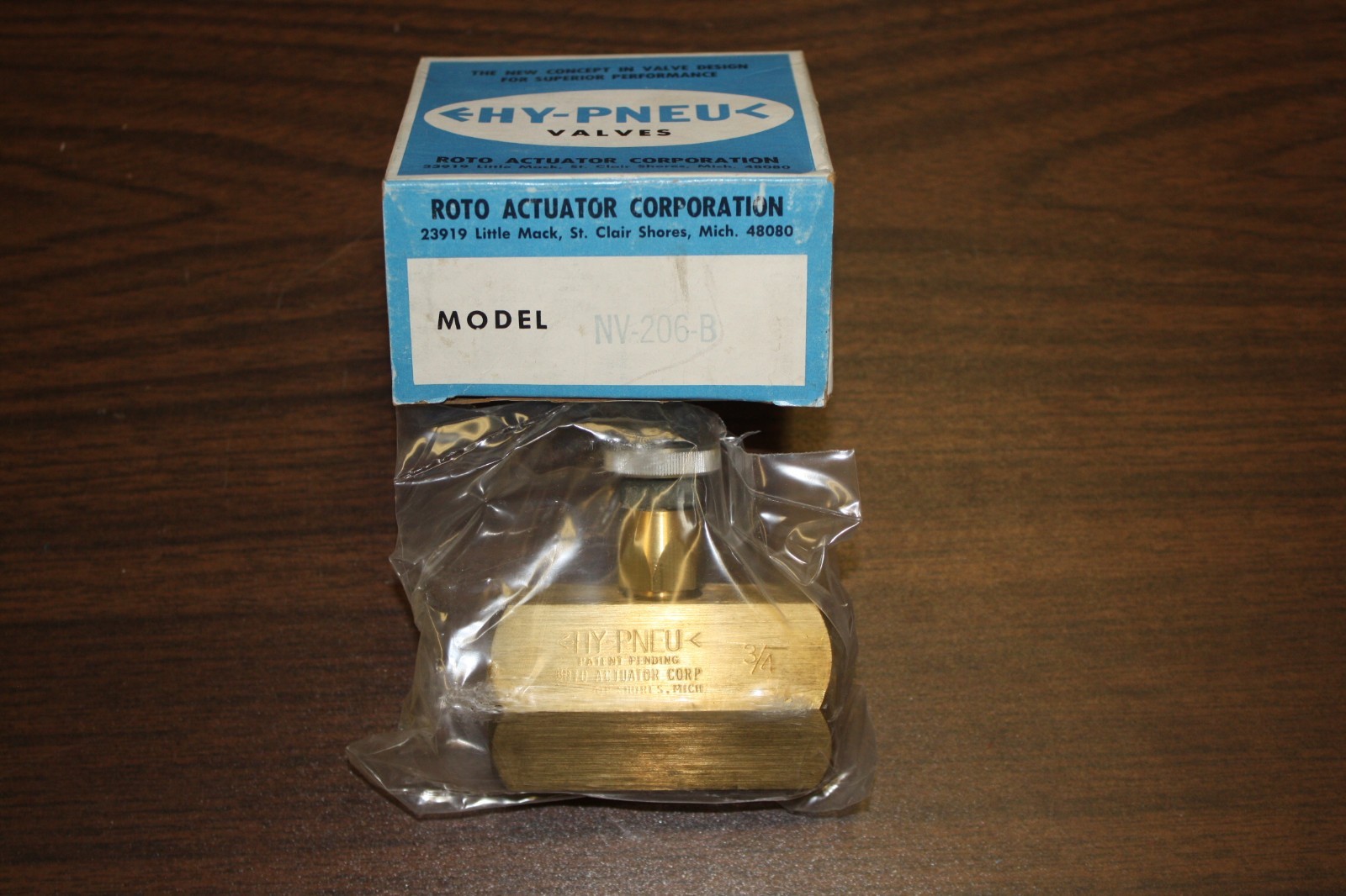 Parker  Needle Valve Brass 3/4" NV-206-B ROTO Actuator, Hy-Pneu