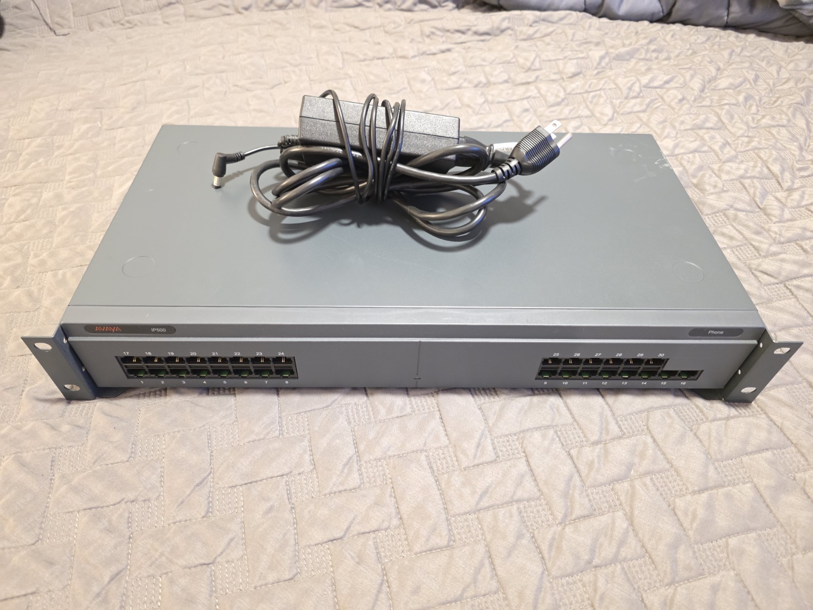 Avaya IP500 700426224 Analog Station 30 Port Expansion Module w/ pw cord & Ears