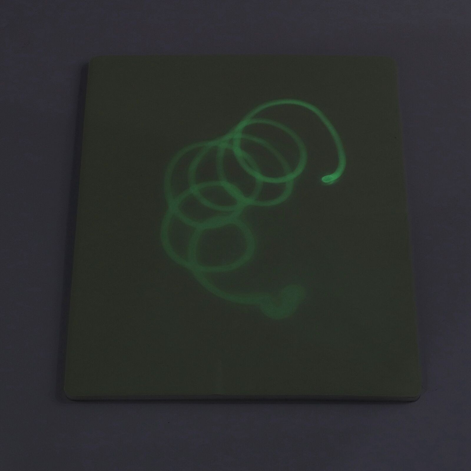 Fluorescent Drawing Board Stimulate Innovation Potential Improve Creativity