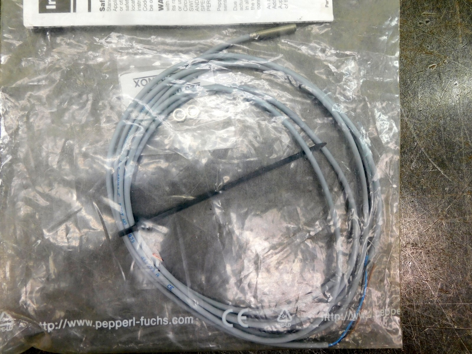 PEPPERL & FUCHS NJ0.6-4GM22-E Proximity Sensor