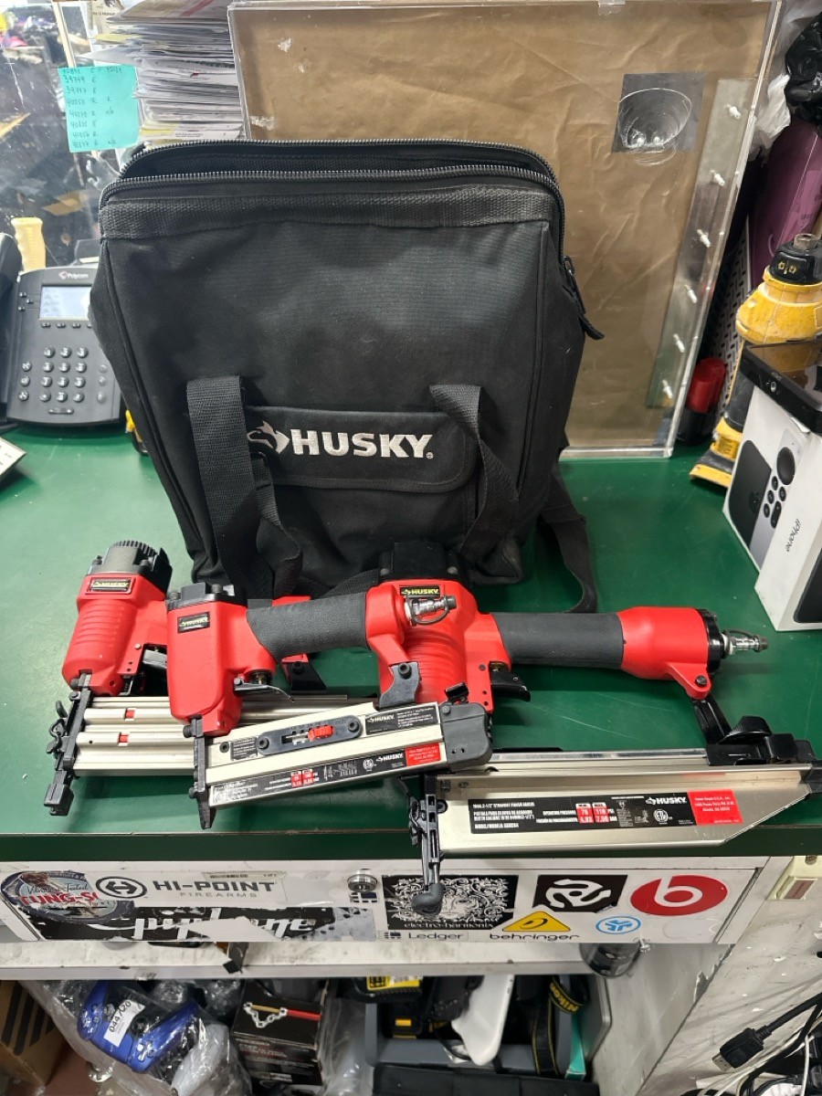 Husky 3-Pc XKKC64 Finish / PEGD625 Micro Pin / XAKC50 Brad Nailer (E10045205)