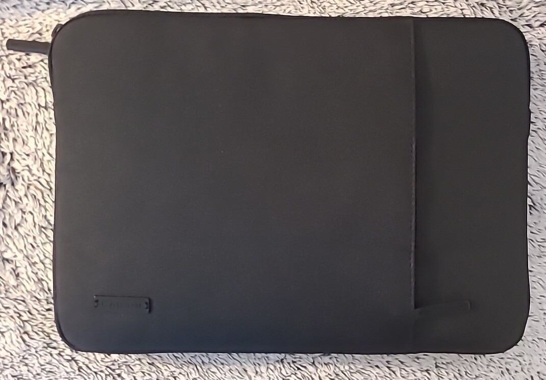 Caison Design in Italy 14" Laptop Sleeve With Front Pocket - NEW