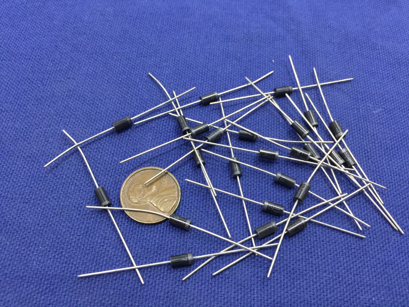 25 Pieces DO-15 RL207 pcs x 1000V 2A Axial Leaded Rectifier Diodes A7