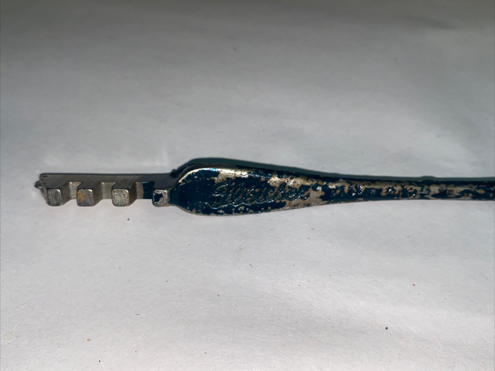 FLETCHER-TERRY COMPANY GOLD TIP NO. 02 GLASS CUTTER Vintage
