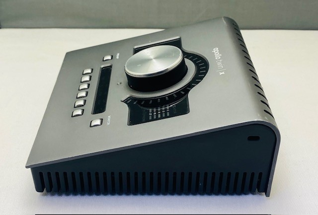 Universal Audio Apollo Twin X DUO Core UAD 2 Thunderbolt Audio Interface