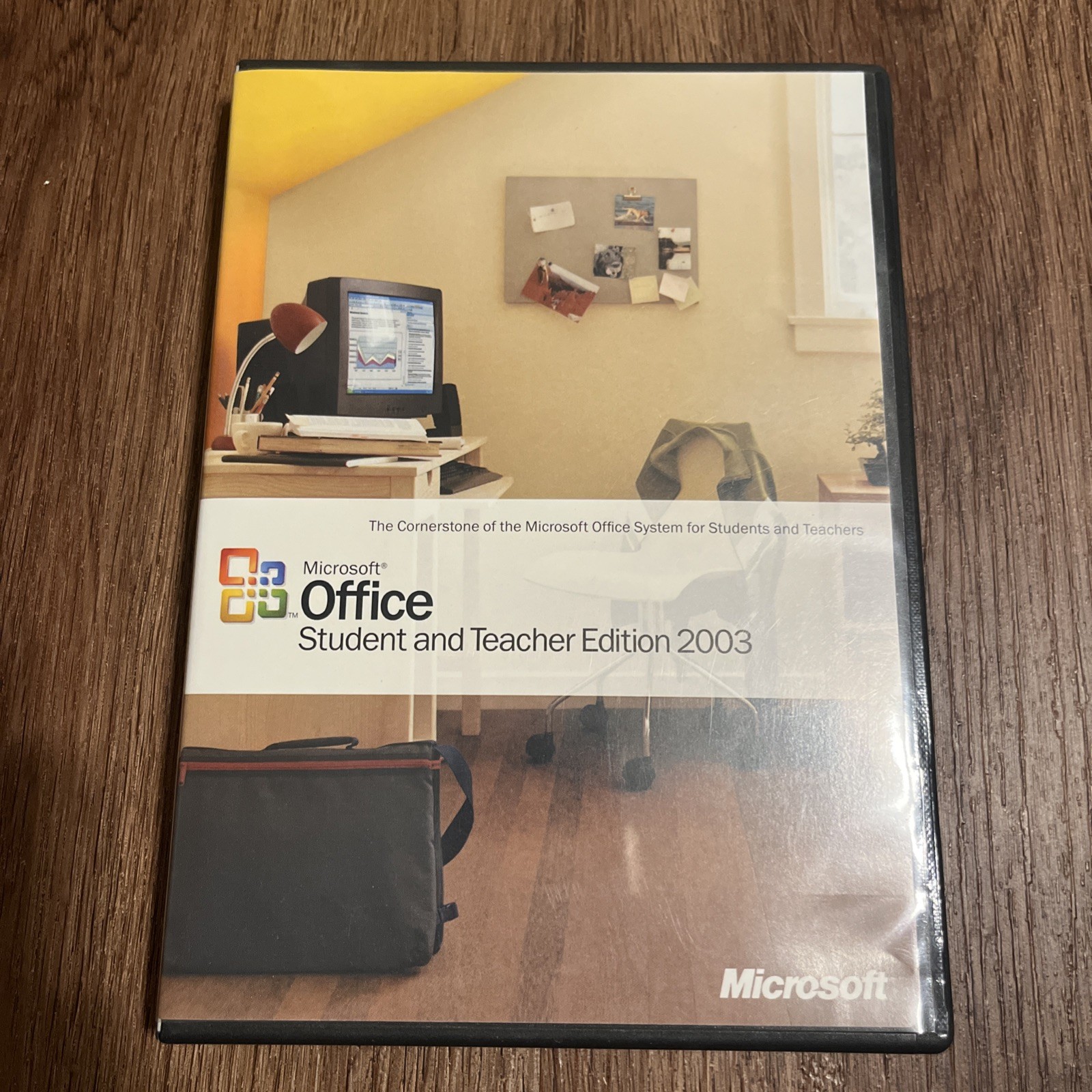 Microsoft Office 2003 - Student and Teacher Edition Genuine Near Mint Condition