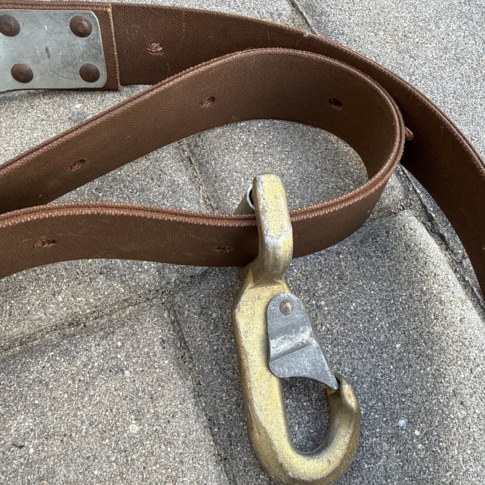 KLEIN TOOLS Bell System Climbing Lineman Secondary Safety Belt Positioning Strap