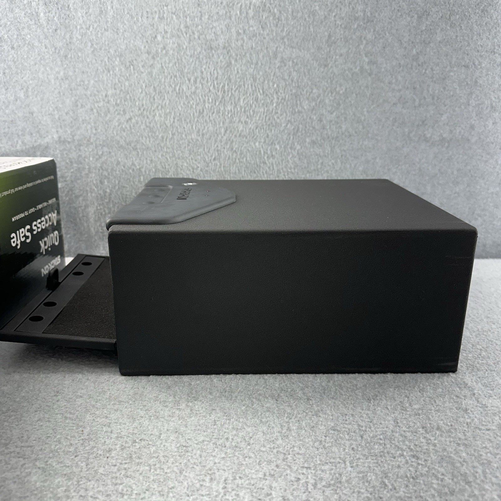 STACK-ON Quick Access Safe With Electronic Lock Gun Pistol 12x10x5 QAS-450