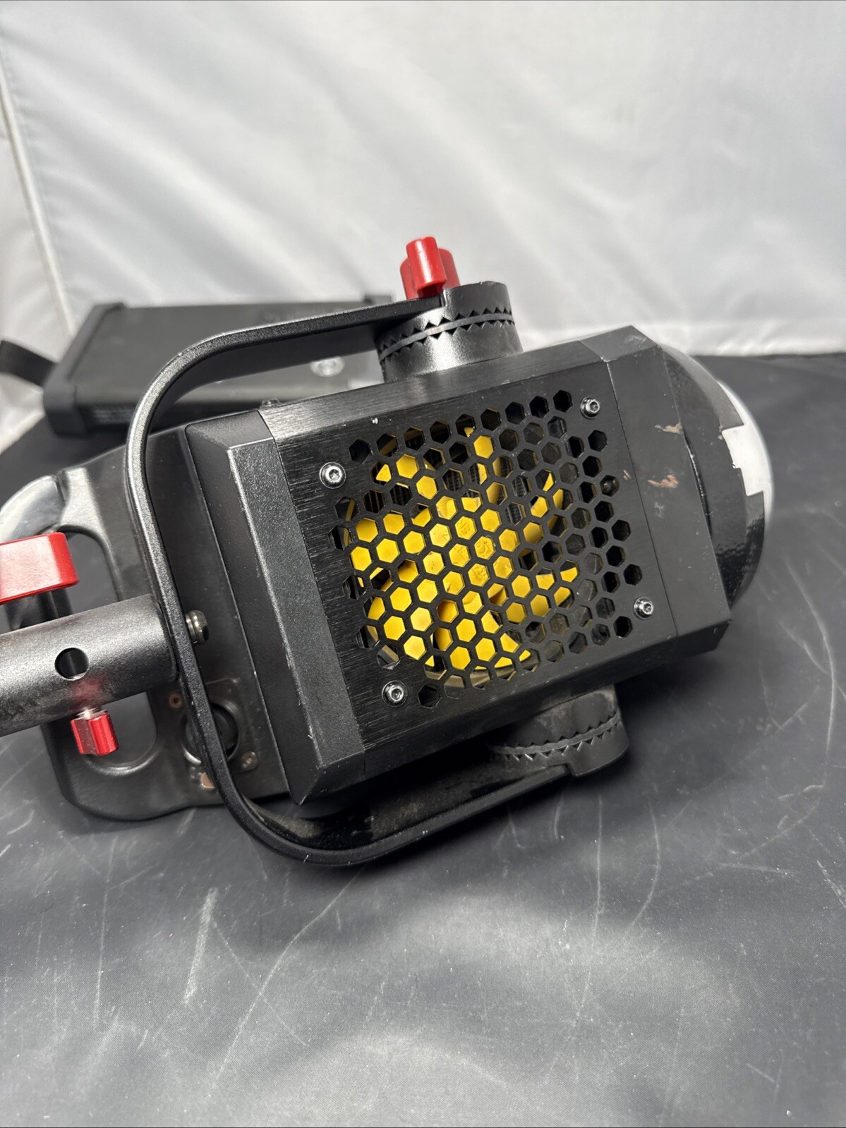 Aputure LS C120d II Light Storm COB 2.4Ghz Daylight Kit