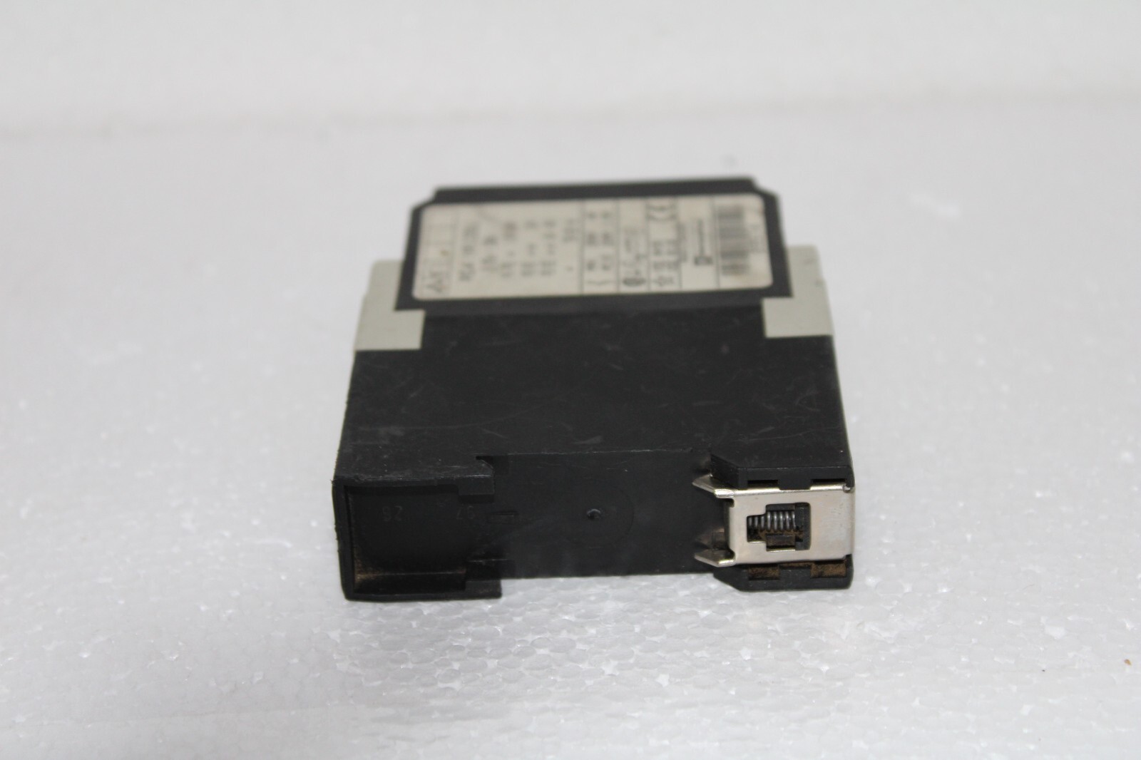 Telemecanique RE4 YR12BU TIMING RELAY
