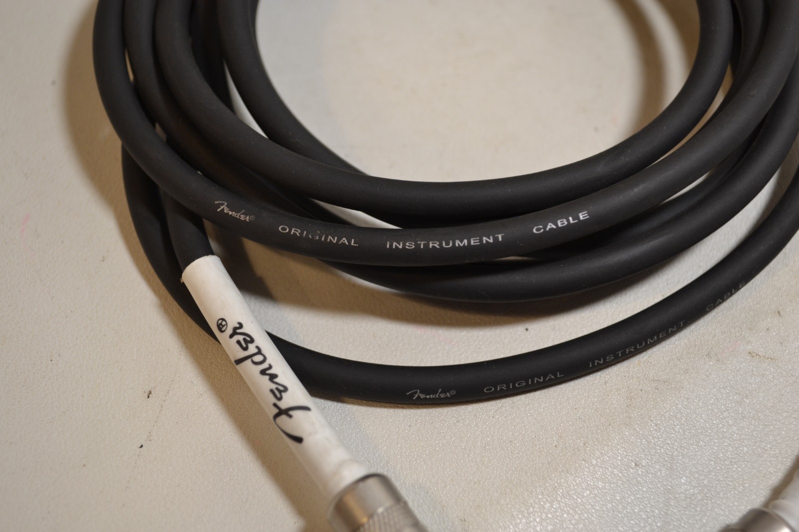 GENUINE Fender Professional Series Instrument Cable