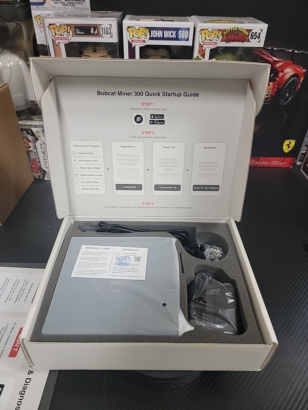 New In Box GENUINE Helium BOBCAT MINER 300 US 915 HNT SOL IOT Wifi Hotspot
