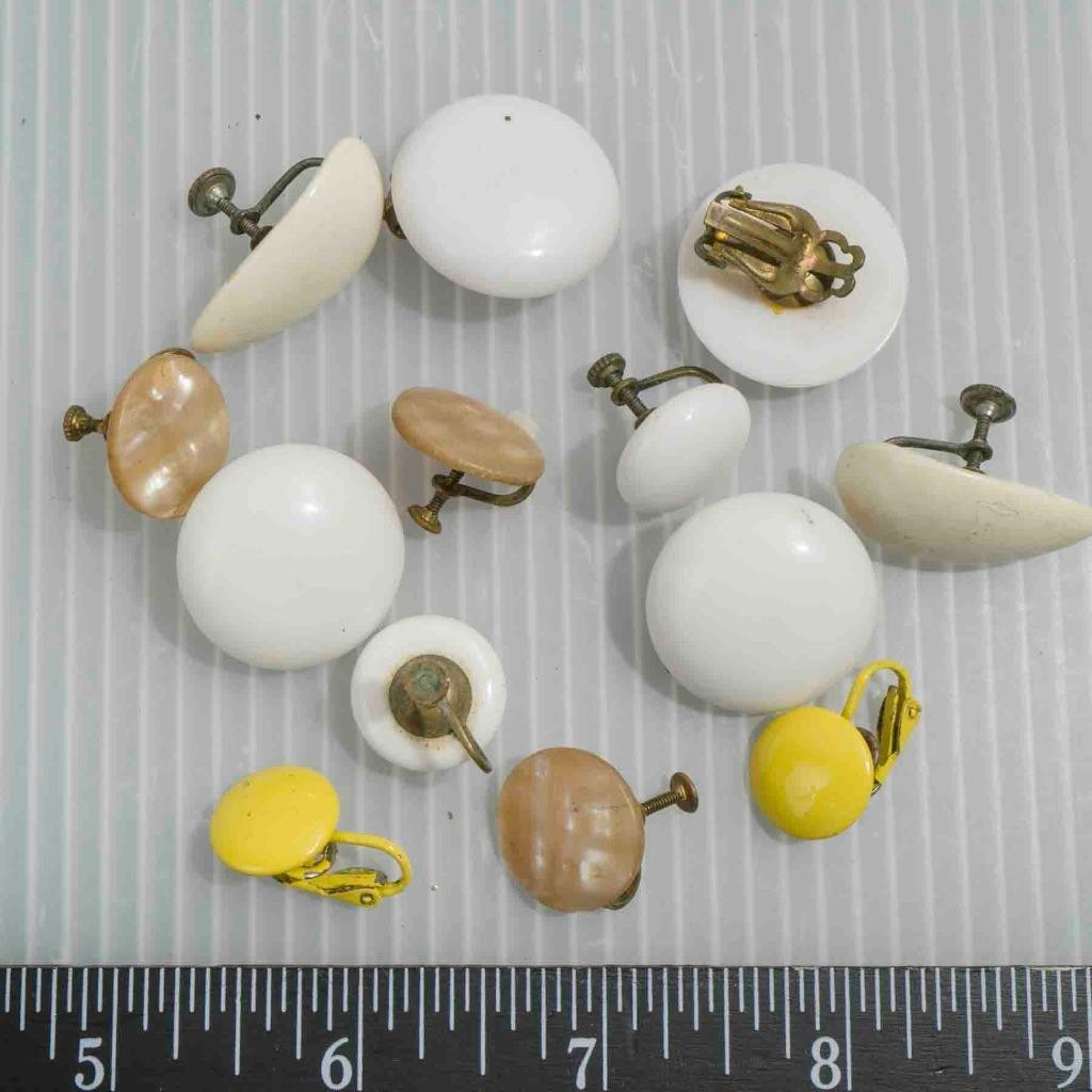 Chunky Clip On Back Earrings 1960's Whites & Yellow