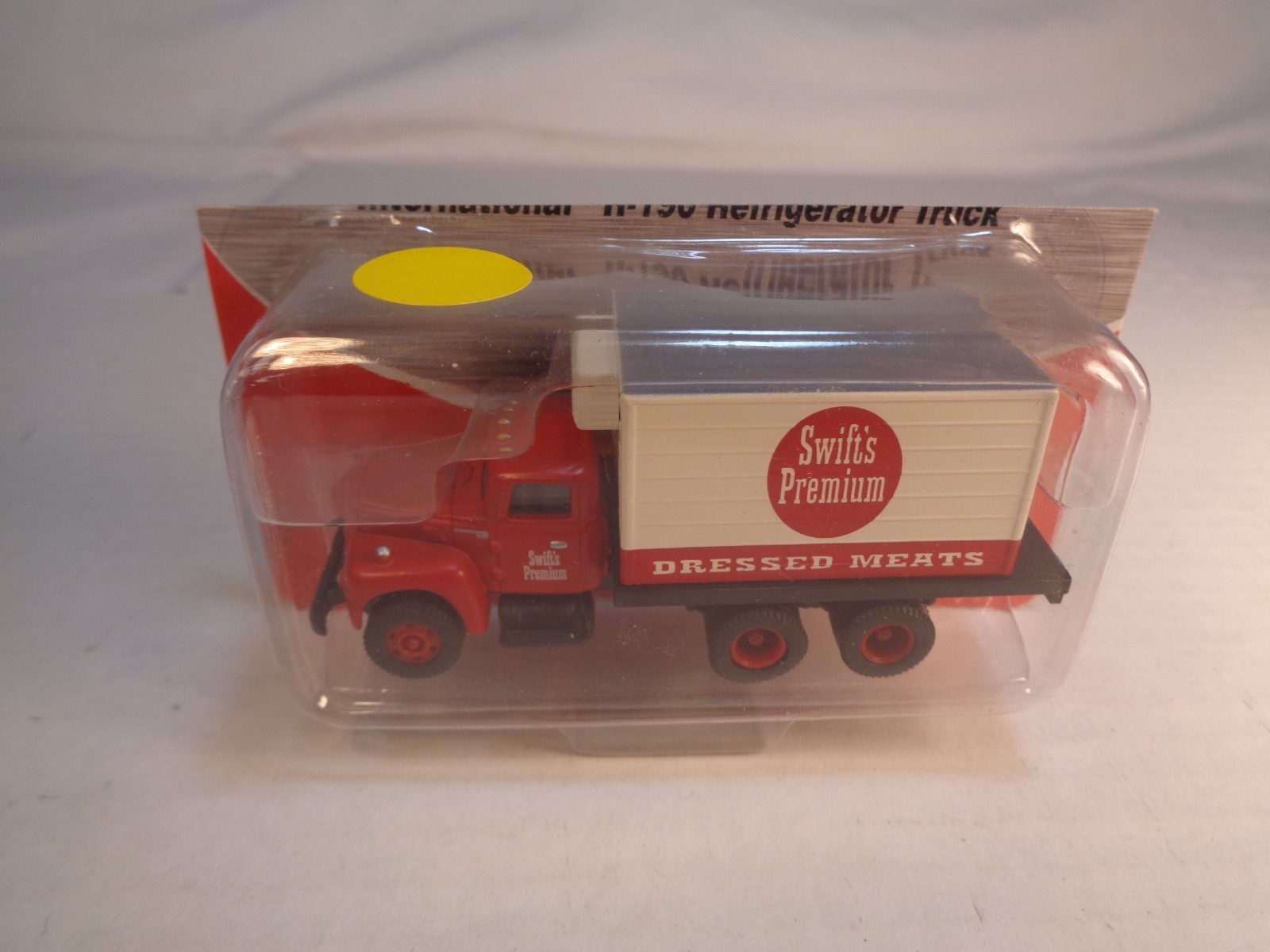 HO Scale 1:87 Classic Metal Works Swifts International R-190 Refrigerator Truck