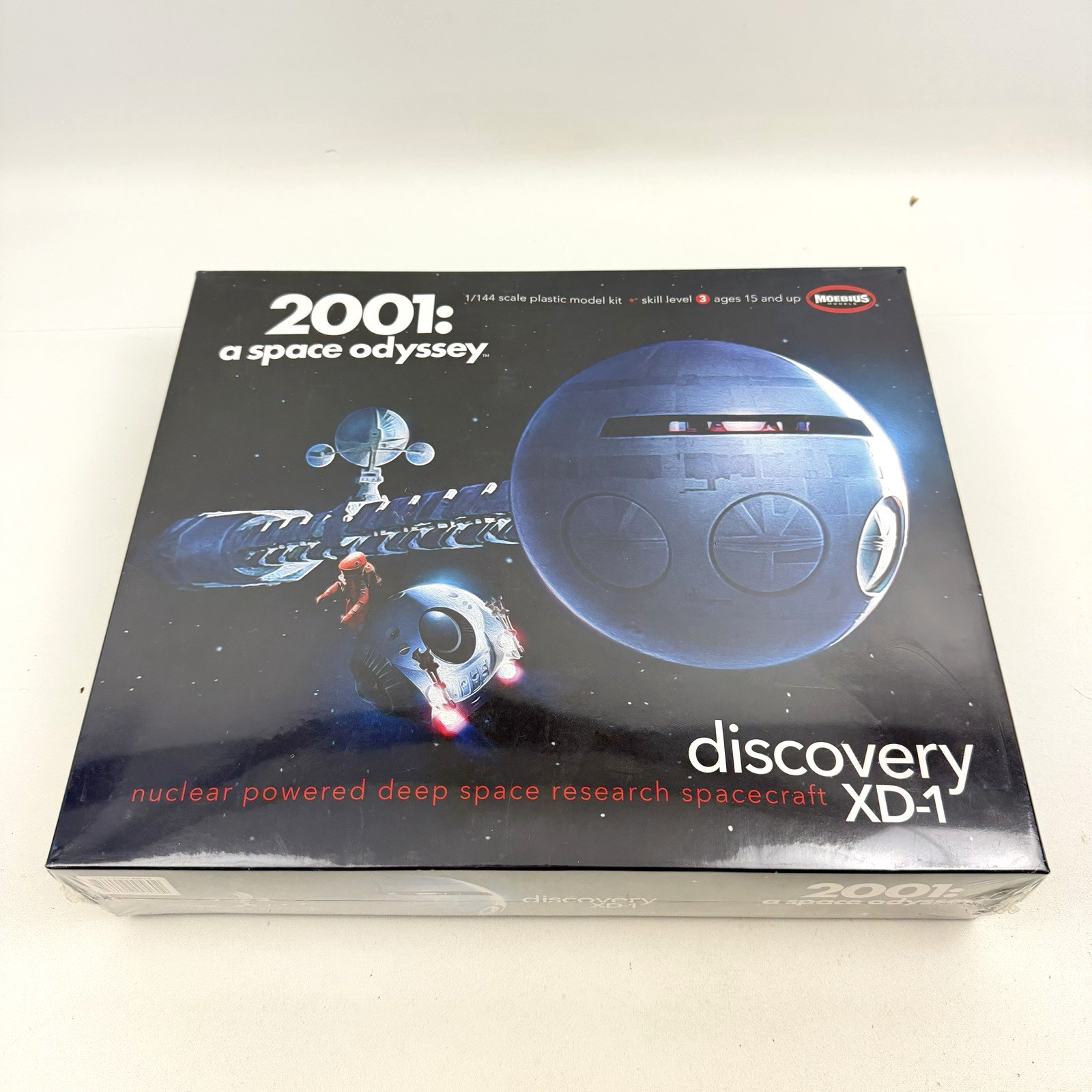Moebius 2001: A Space Odyssey Discovery XD-1 1/144 Scale Model Kit New Sealed