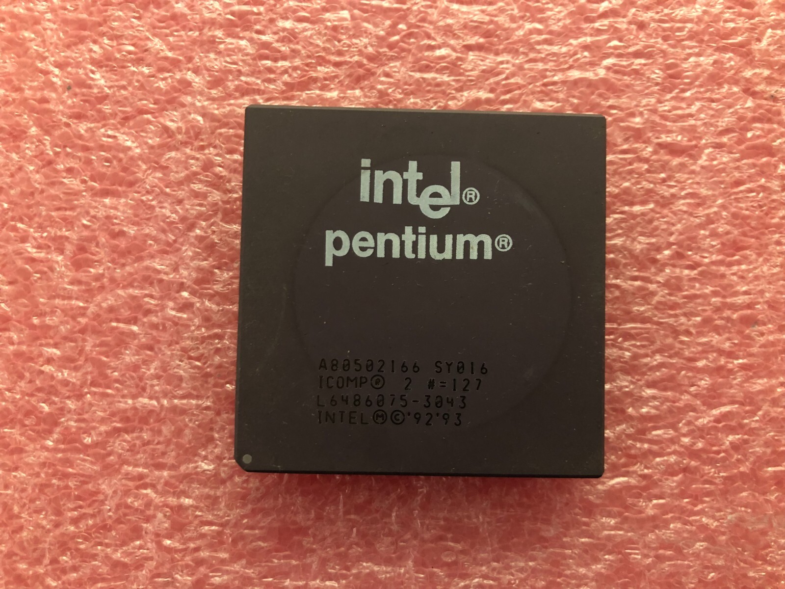 Intel Pentium SY016 A80502166 Processor