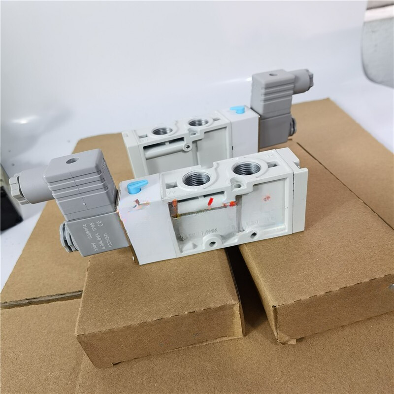 6PC solenoid valve MVSC-300-4E1 AC220V volt Directional valve