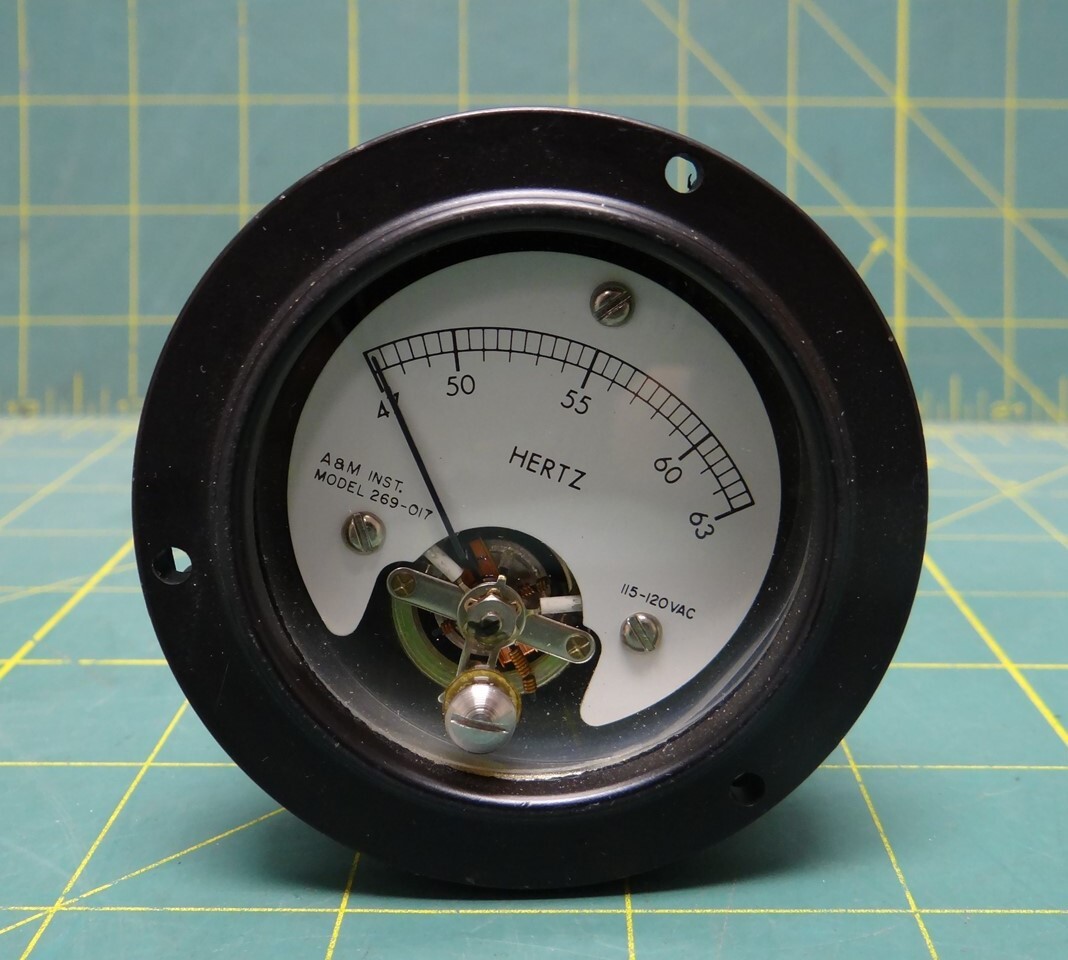 A&M Instruments Electrical Frequency Meter 47-63 Hertz NSN: 6625-01-180-3285