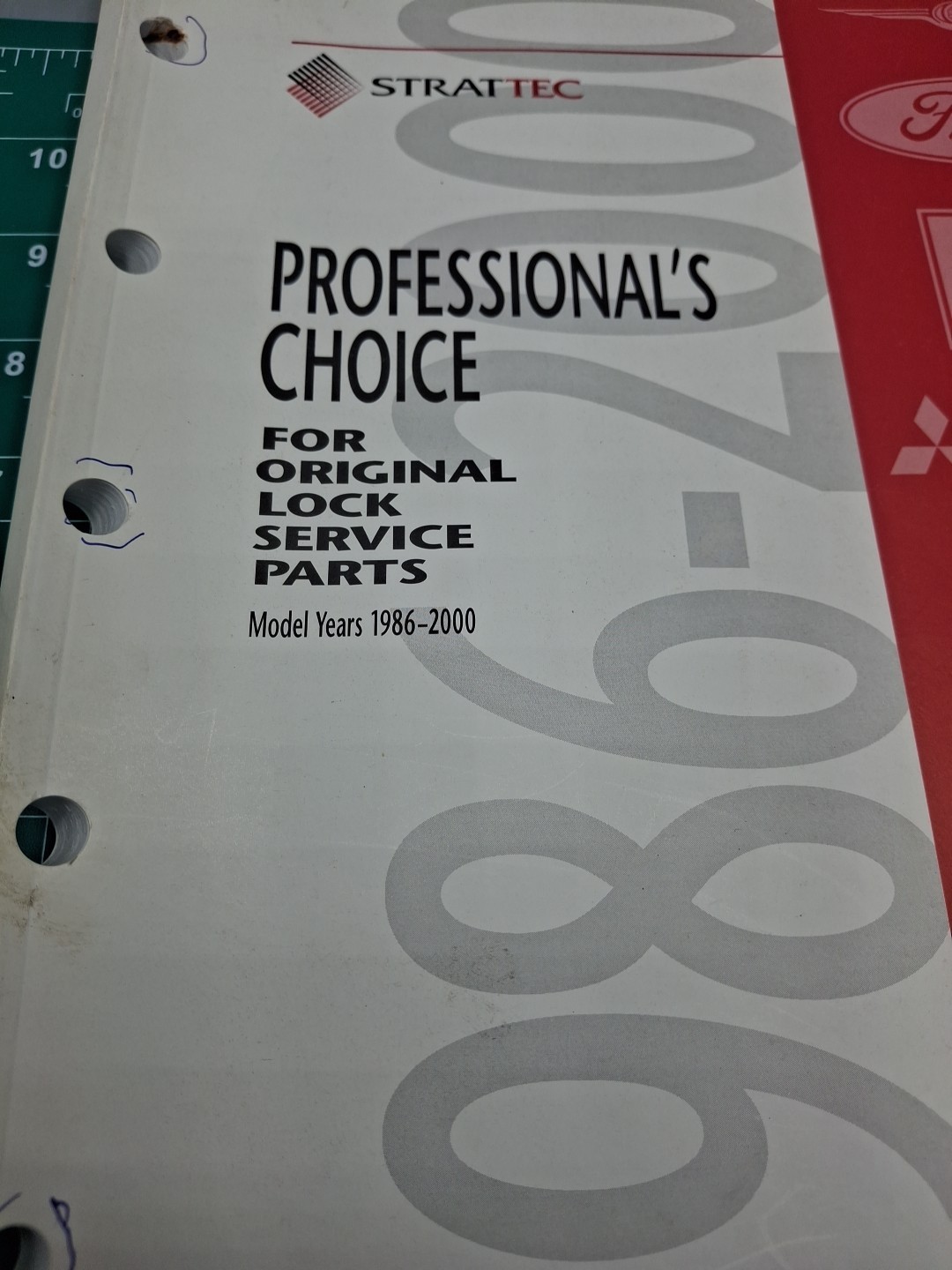 Strattec Professional's Choice For Original Lock Service Part Catalog 1986-2000