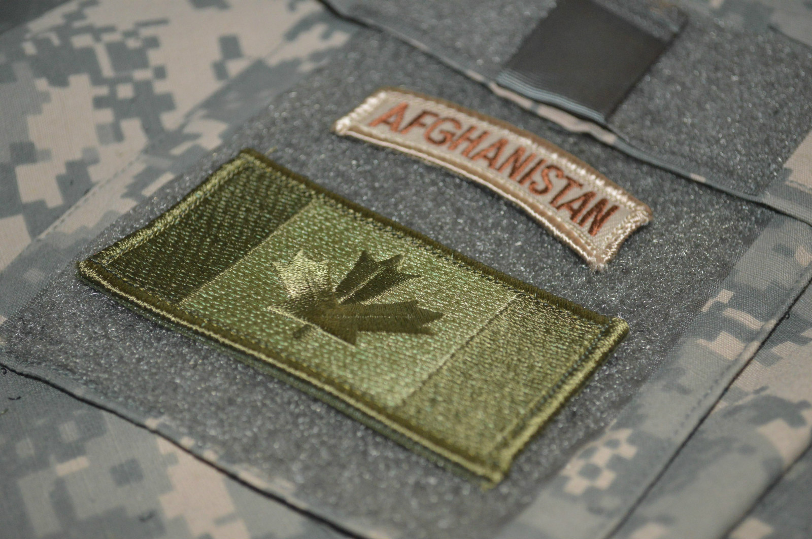 BATTLE TESTED ELITE COALITION WARRIOR FLAG INSIGNIA + AFGHAN TAB: CANADA 加拿大
