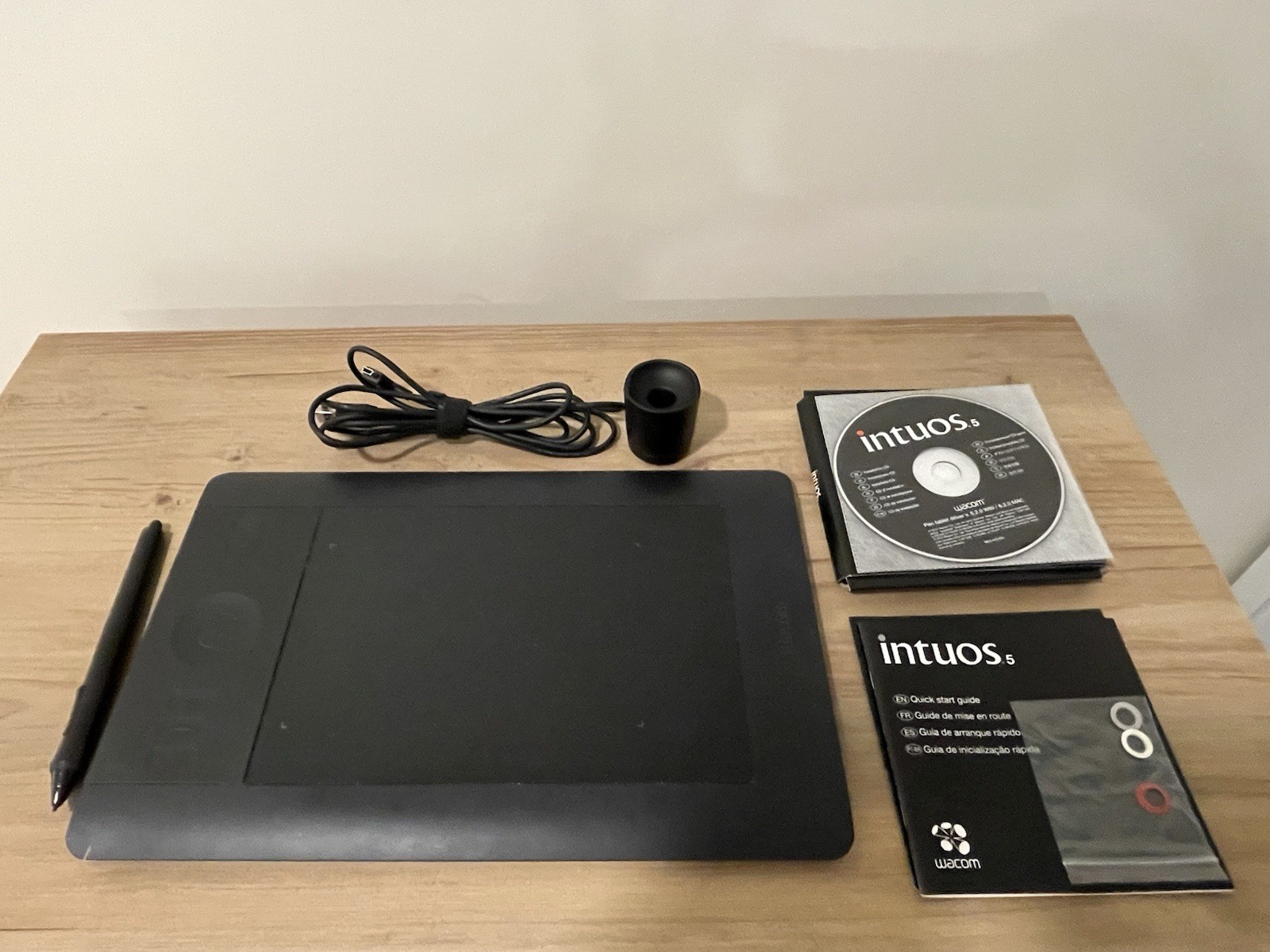 Wacom Intuos 5 Touch PTH-450 Pen Tablet Digital Drawing Complete Tested
