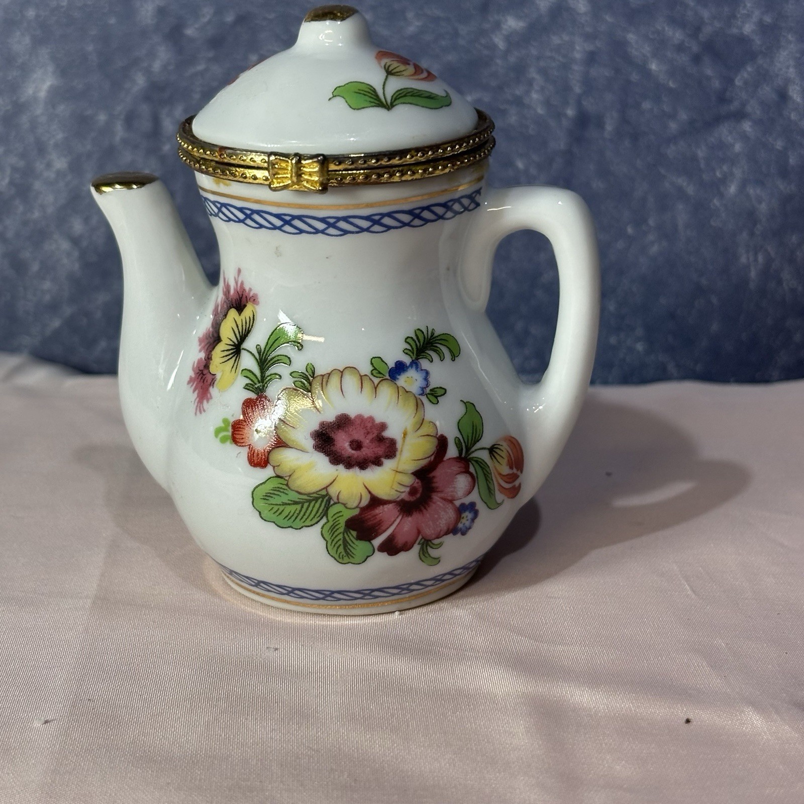 Trinket box teapot 3 inch hinge broken 2168z