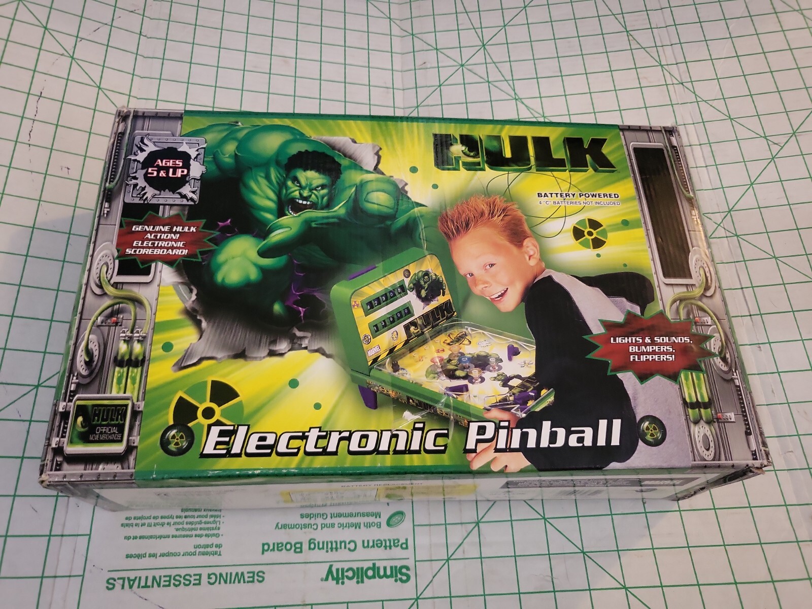 2003 MARVEL THE INCREDIBLE HULK ELECTRONIC PINBALL MACHINE RARE