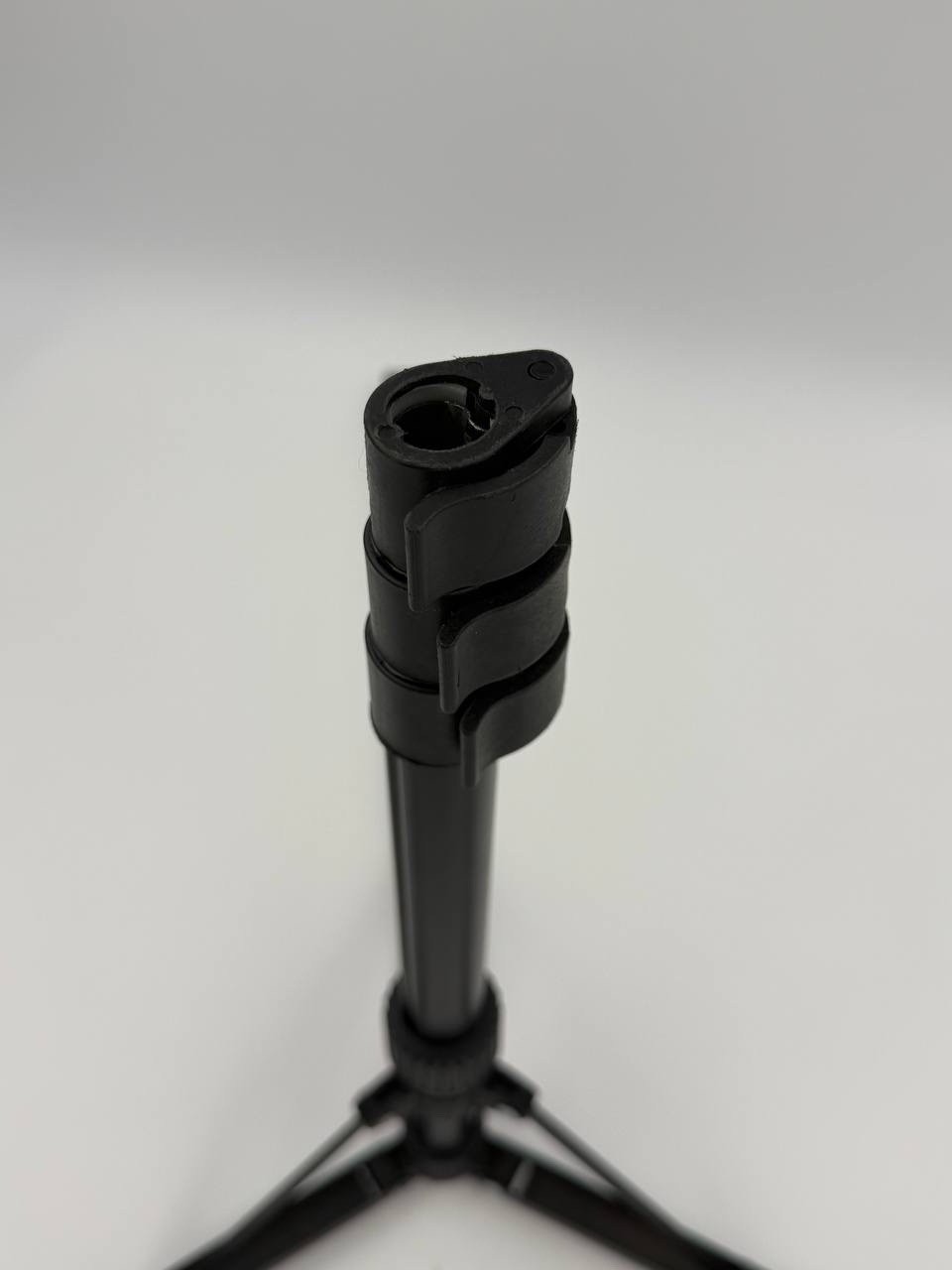 Adjustable Tripod Stand Black Folding Light Speaker Stand Metal