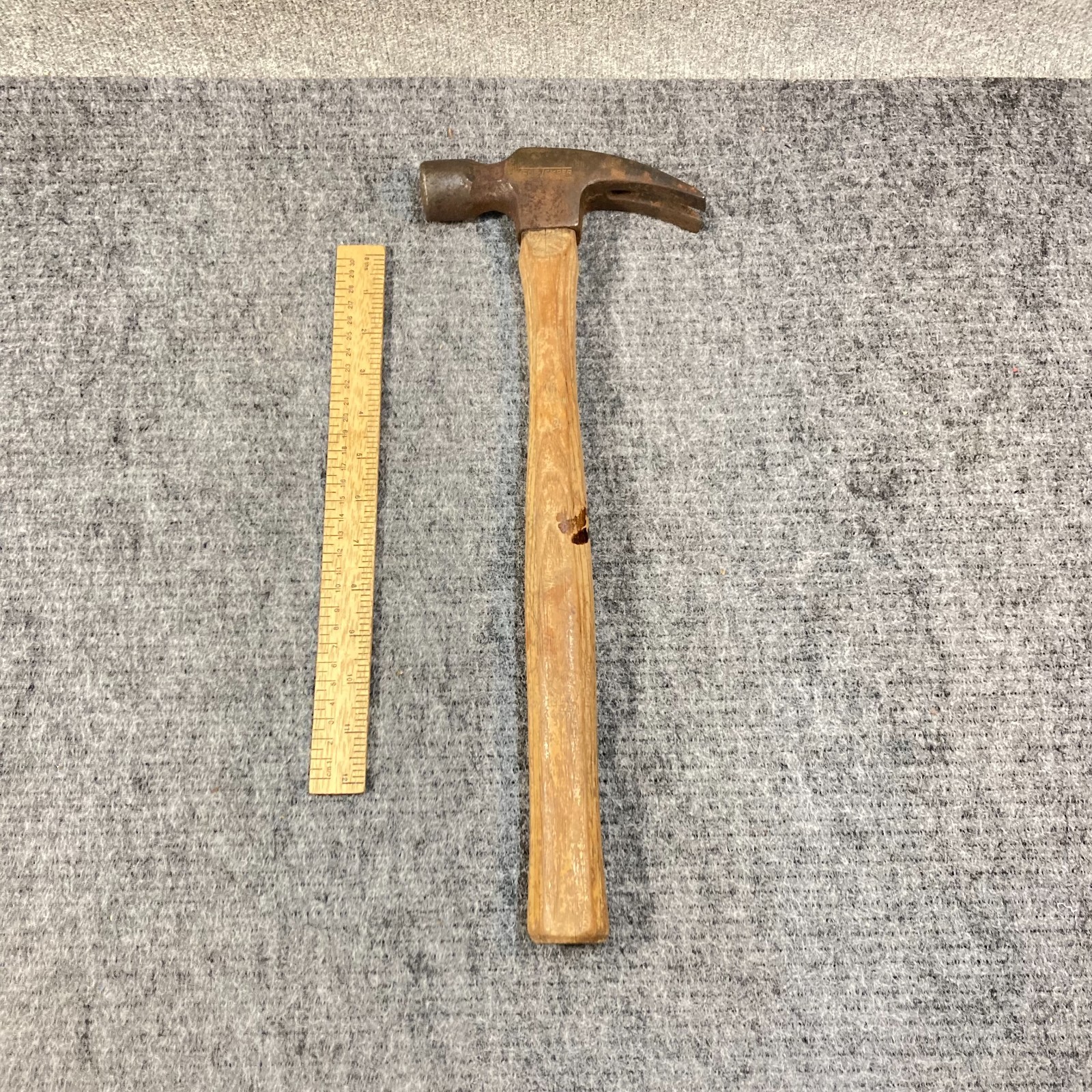 True Temper Framing Hammer Milled Face 17" Original Wood Handle #S28RSL USA
