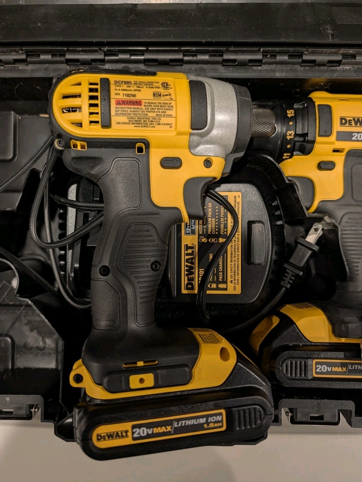 DEWALT DCK280C2 2-Tool 20-Volt Max Power Tool Combo Kit 2-Batteries Charger Case
