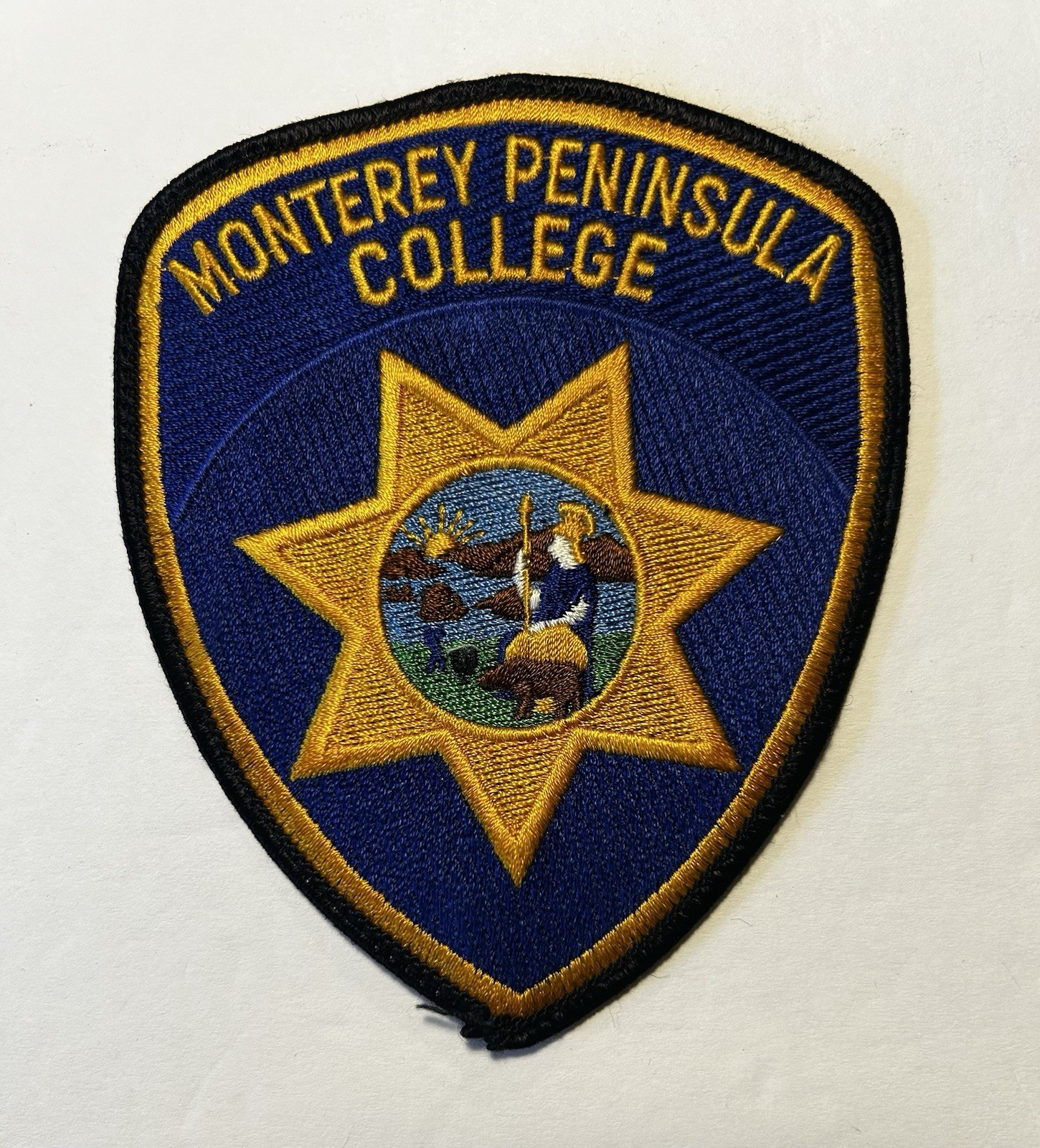 CALIFORNIA CA MONTEREY PENINSULA COLLEGE POLICE SECURITY PATCH #PDD94