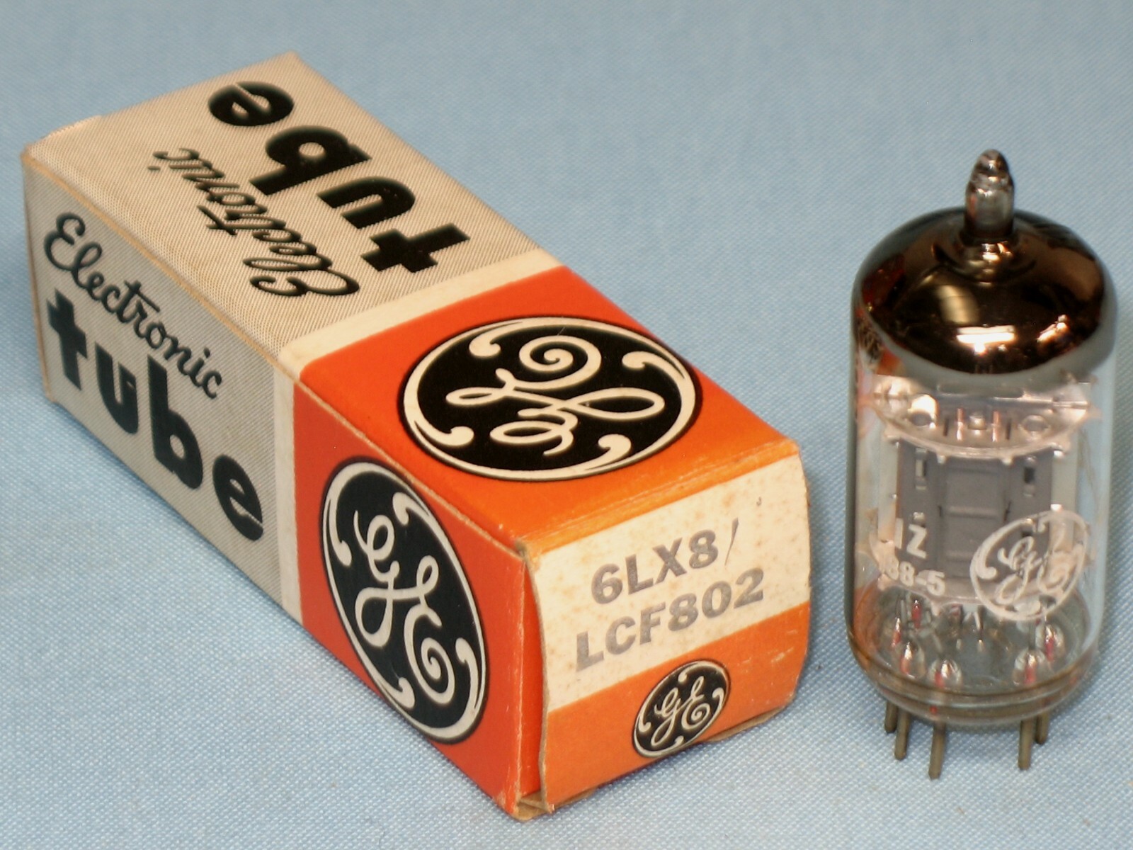VACUUM TUBE ~ 6LX8 / LCF802 ~ GE ~ NOS ~ # 6LX8 / LCF802