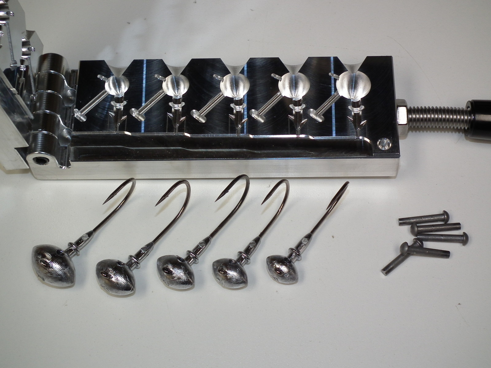 Freshwater Football -2  mold 3/8, 1/2, 5/8, 3/4, 1oz 32796 heavy wire CNC Bass