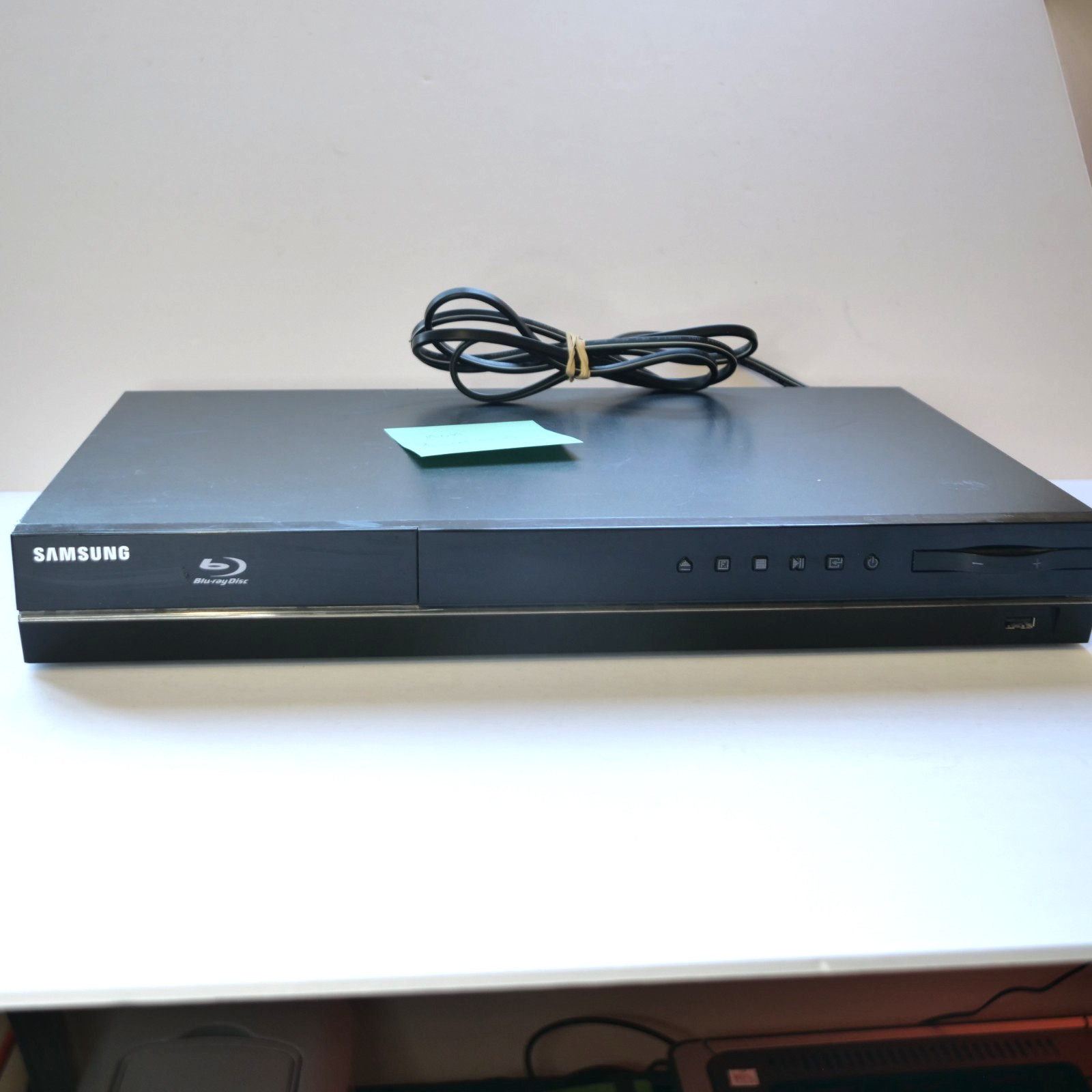 Samsung HT-D4500 Blu-Ray DVD Home Theater System 5.1 - Main Unit Only Read Desc