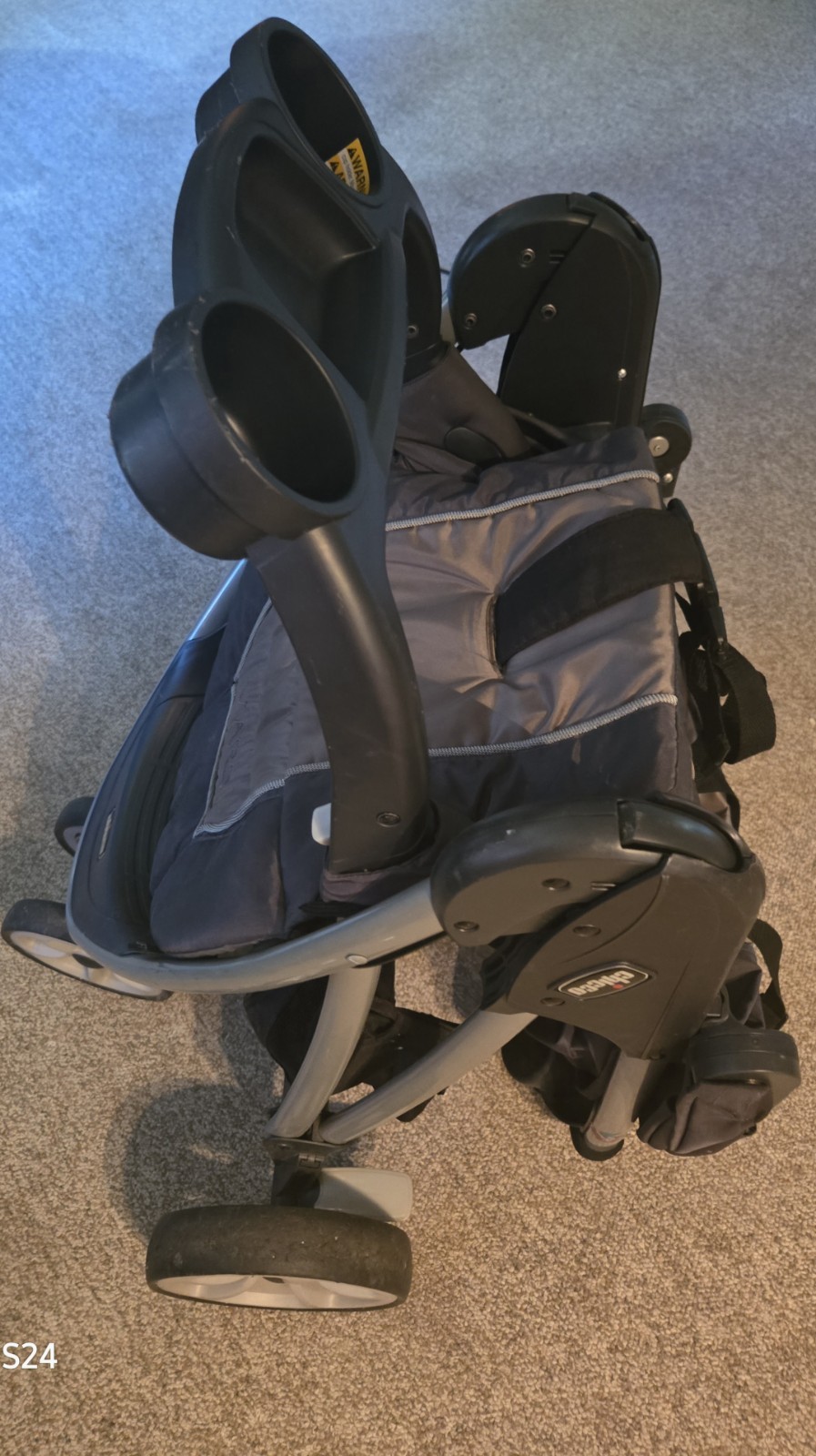 Chicco Viaro Stroller Lightweight Quick Fold Graphite EUC 3 wheel Baby Travel