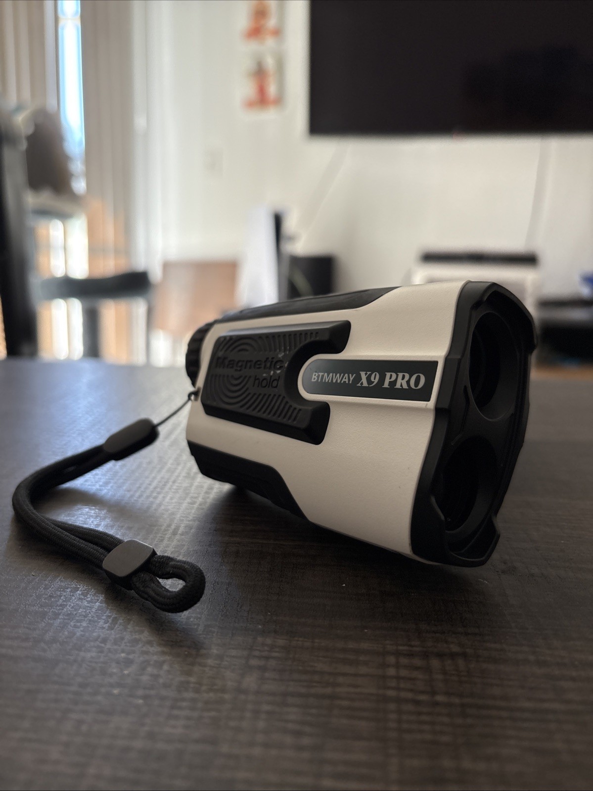 BTMWAY Laser Golf Rangefinder 900 Yards, Rechargeable And With Magnetic Hold
