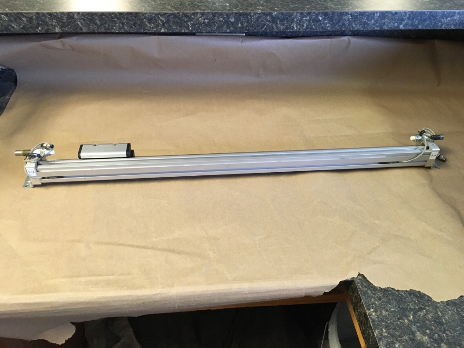 FESTO DGC-18-620-KF-Y Linear Slide 116 PSI  (KB)